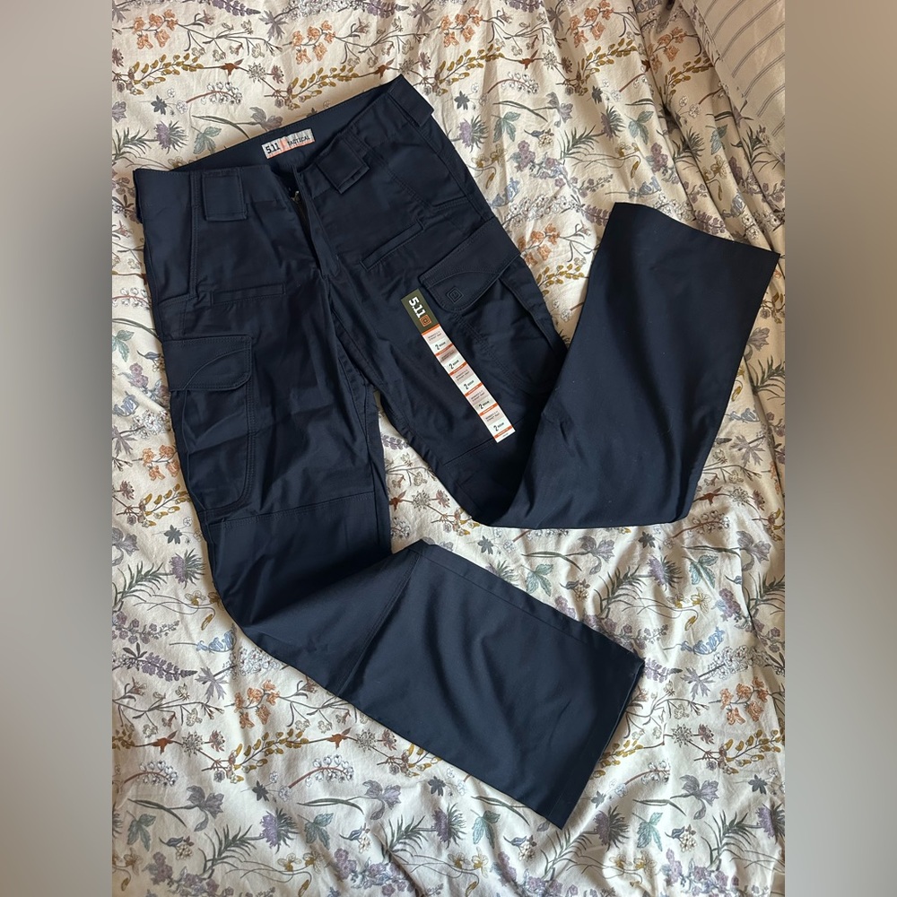 5.11 Women’s Stryke Pant Size 2 Regular, Tactical/EMS Pants; Navy